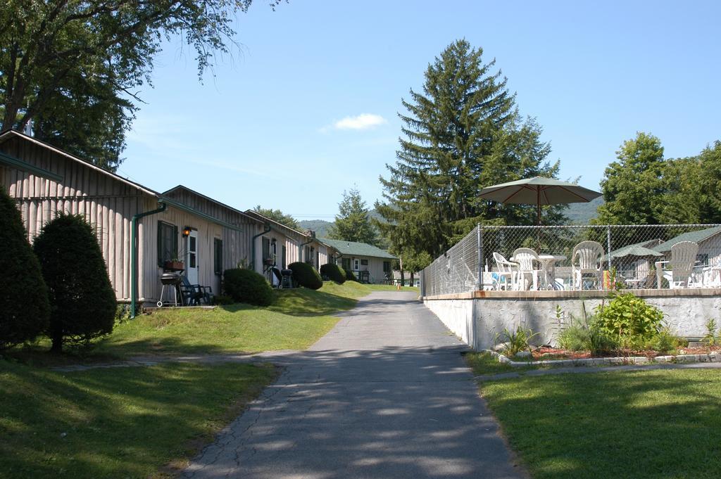 Hotel Lincoln Log Colony Lake George Exterior foto