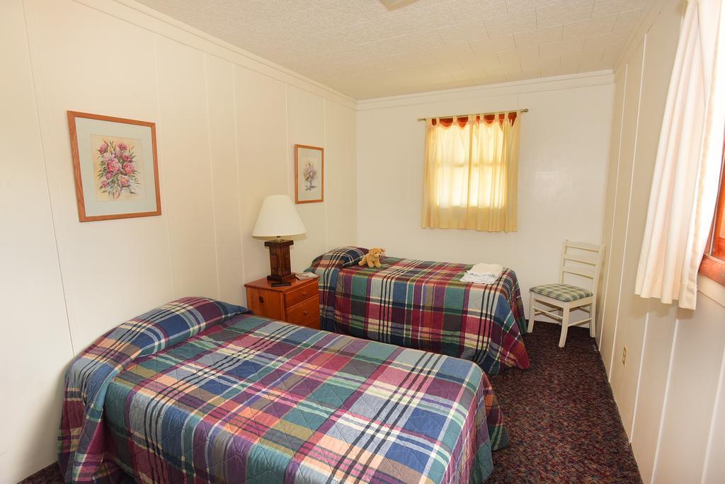 Hotel Lincoln Log Colony Lake George Exterior foto